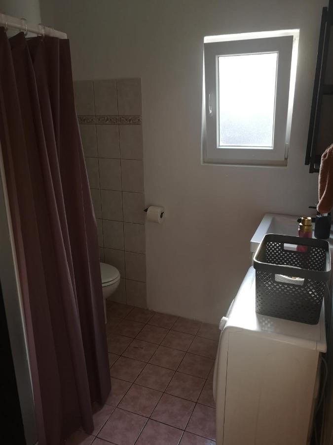 Green Oasis New Apartment Pula Luaran gambar